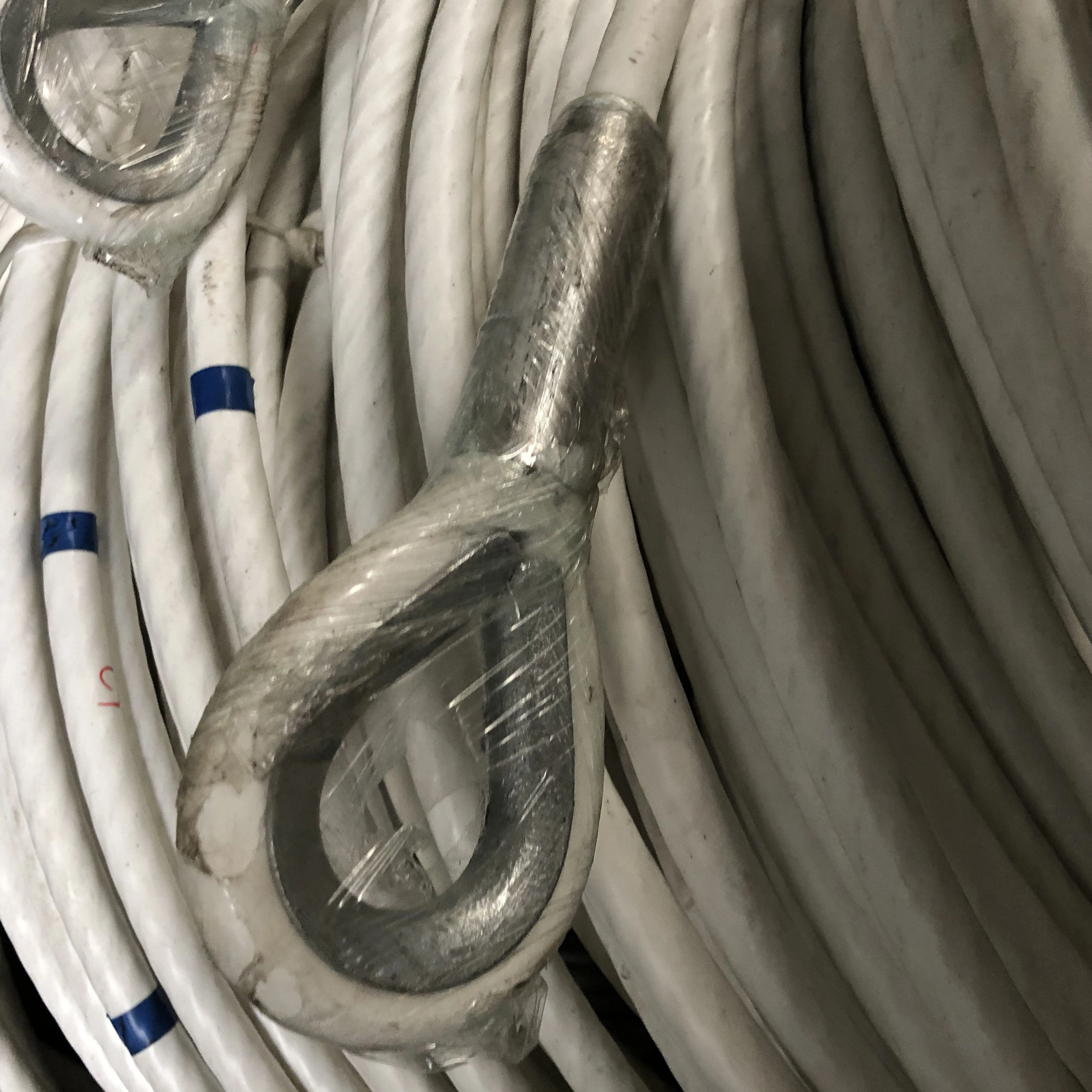 Cable de acero recubierto de PE para domos de aire